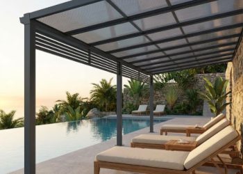 Thiết kế kiến trúc hồ bơi và resort ngoài trời xu hướng vật liệu mái che và độ bền